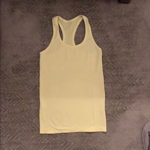 Lulu lemon tank. Good condition. Size 2